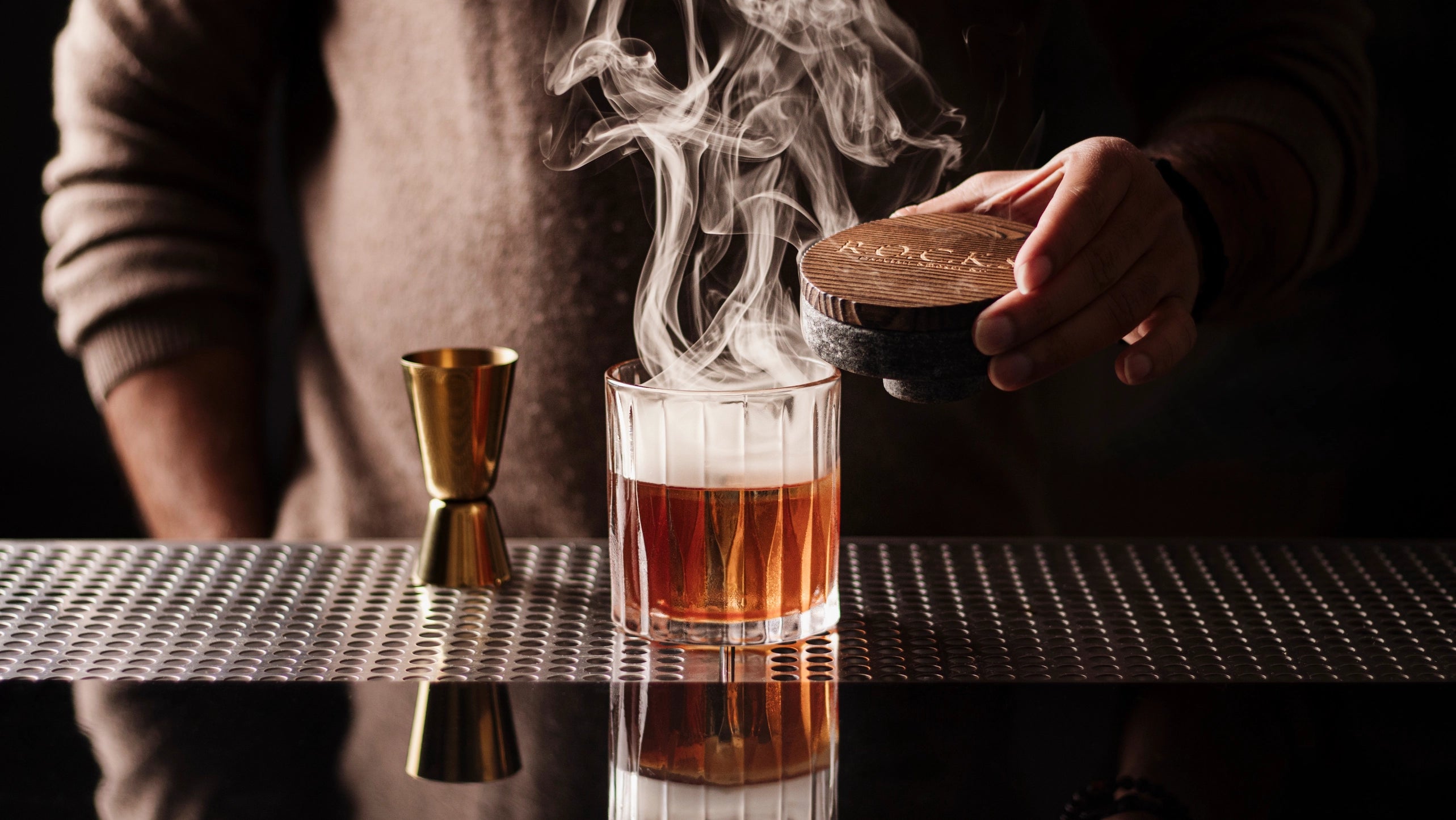 Cocktail Smoker & Whiskey Kit cu Pahare Cristal